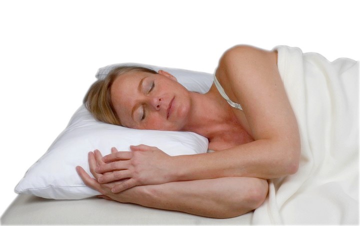 Dormir sur un oreiller en sarrasin est un vrai bonheur pour le dormeur